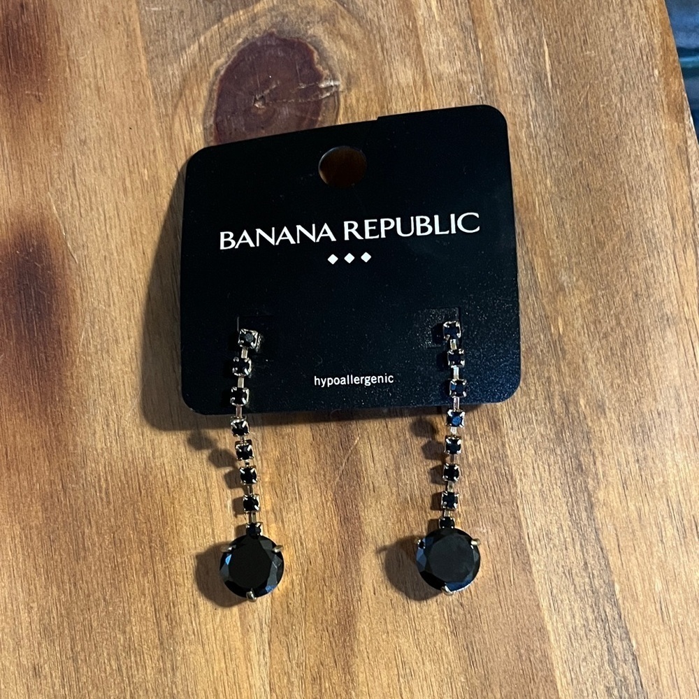 Banana Republic Gold and Black Drop Earrings